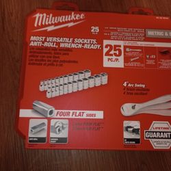 Milwaukee 25pc 1/4" ratchet & socket set 
