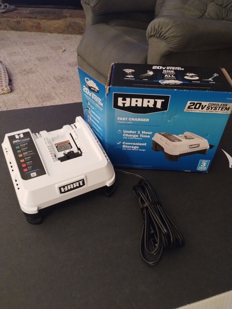 Brand New HART 20 Volt 3A Rapid Charger (Battery Not Included) Open Box.