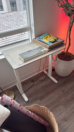 Standing desk oak and white