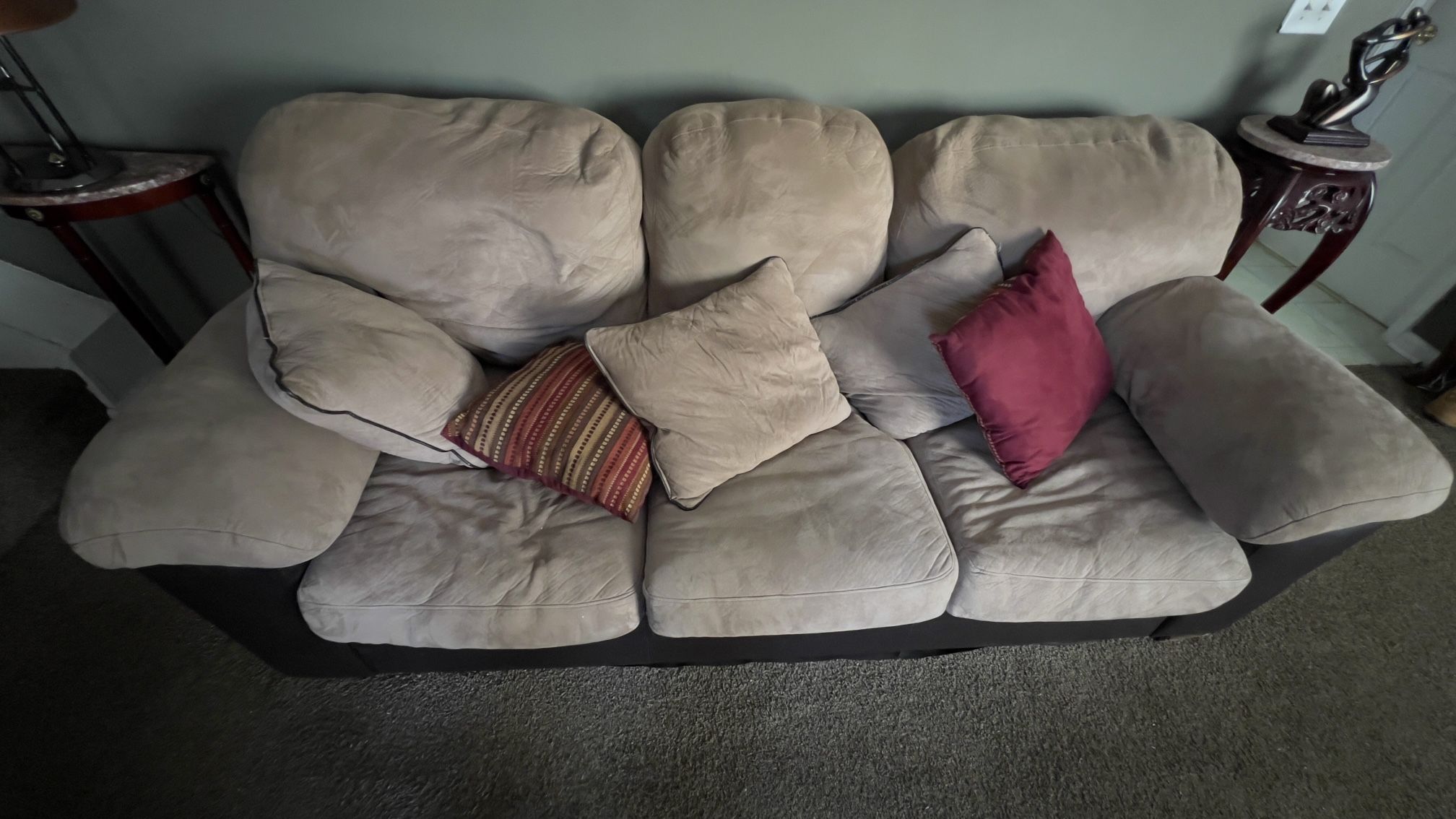 Suede couch (2 couch/sofa set)