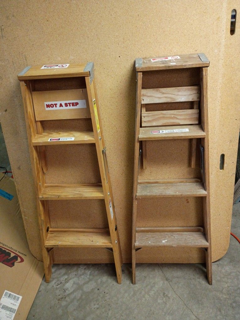 Step Ladder(s)