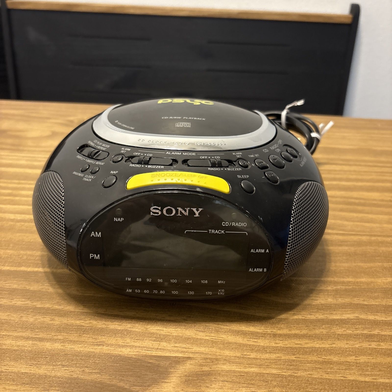Sony PSYC ICF-CD832 Dream Machine CD/Radio Stereo Clock Radio Y2K Vintage