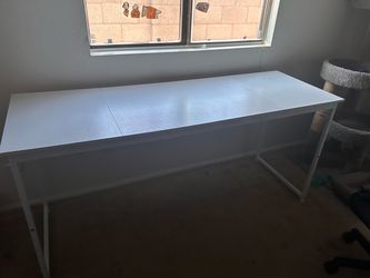 Computer desk