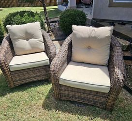 Outdoor Swivel Chair