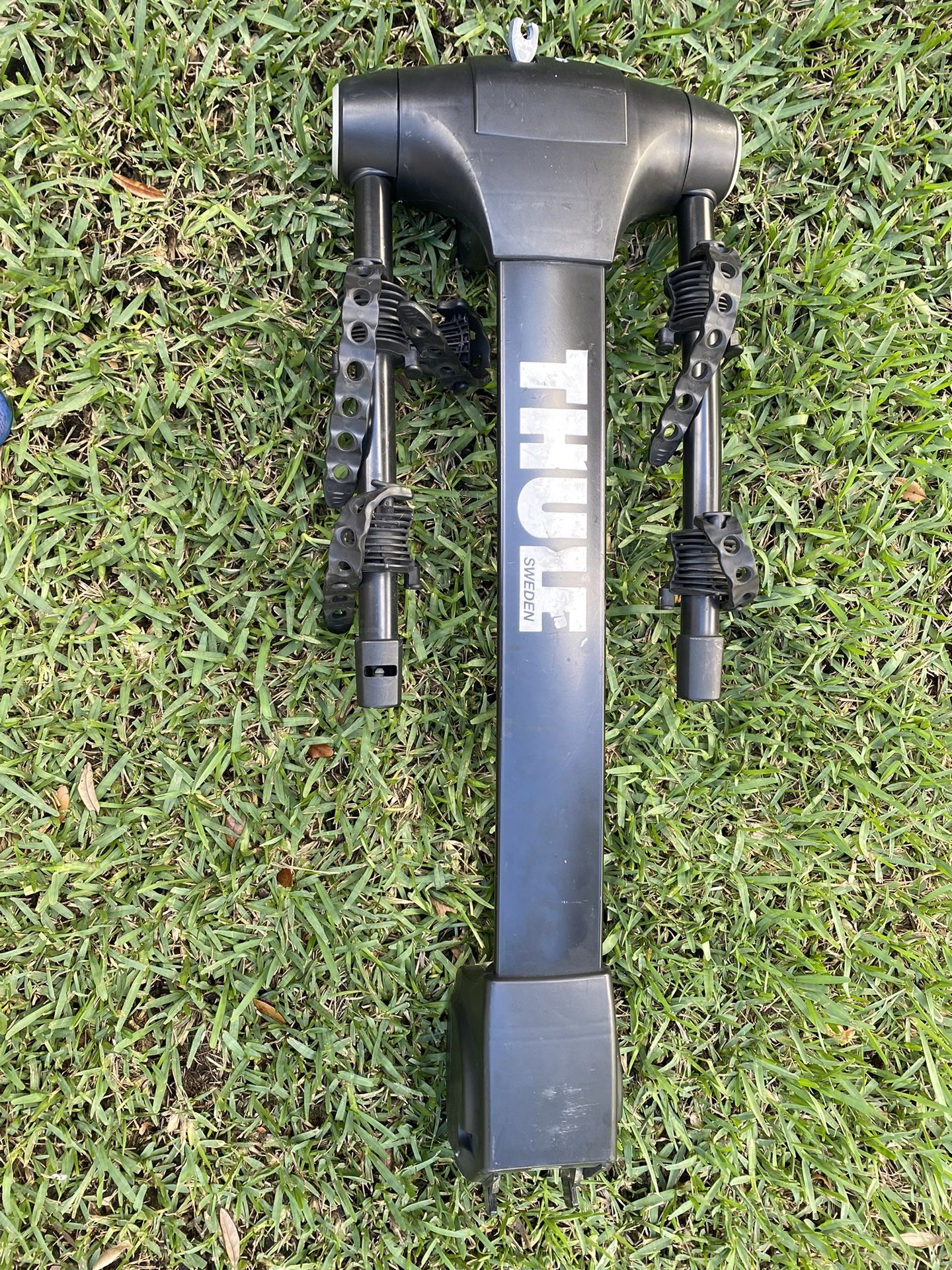 HOT Thule Apex Thule Two Bike Hitch Rack Thule Apex XT (2