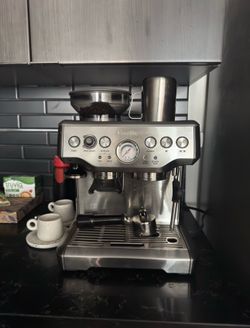 Breville Barista Express Espresso Machine – Excellent Condition ☕️