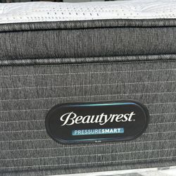 King BeatyRest Plillowtop 13.75 “ 1 year old was in spare bedroom, perfect condition! I can deliver 