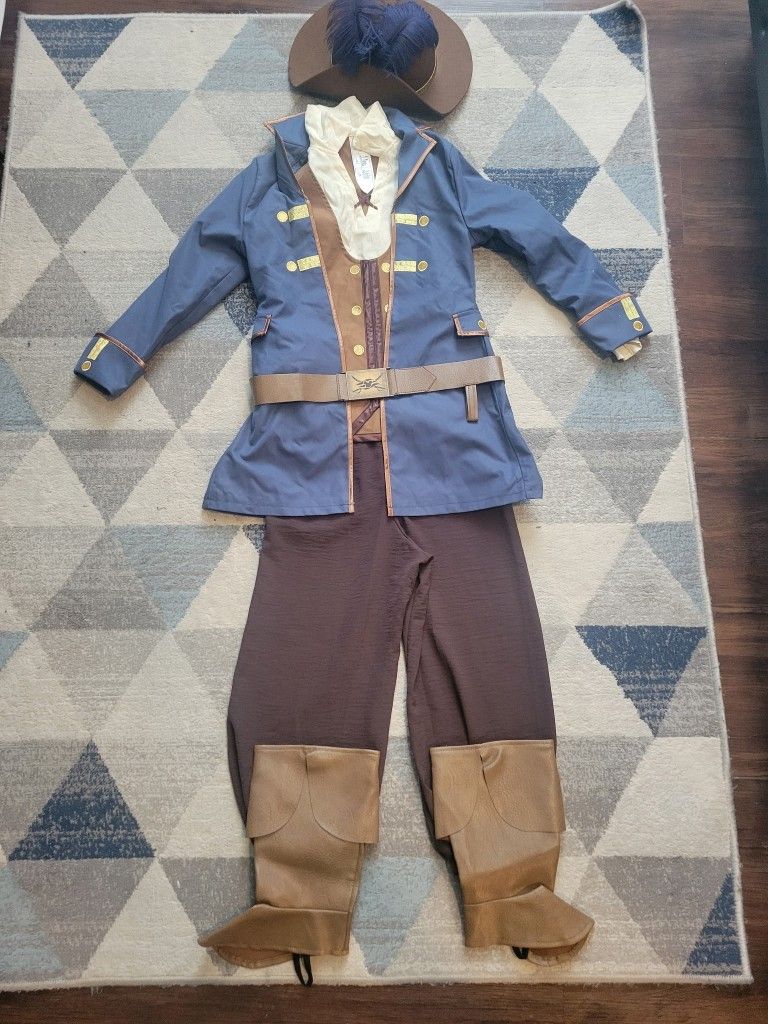 NWOT Disney Cruise Line Exclusive Pirates Costume Youth Large  ☠️ 