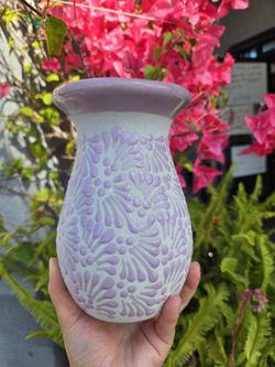 💥 Talavera Small Flower Vase 💐 🤍 💜