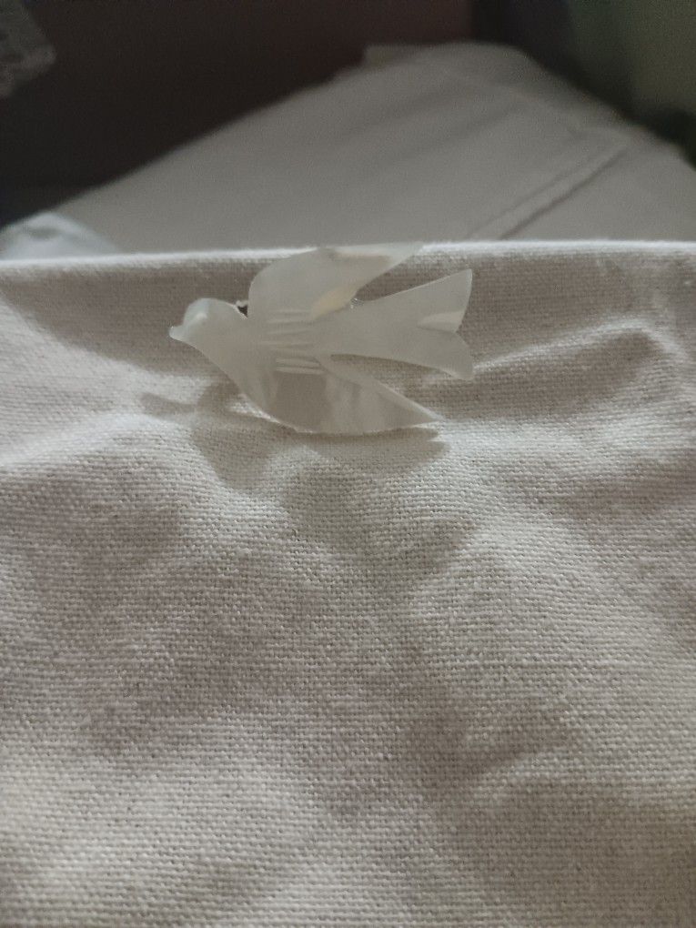 Ventage Bethlehem Mother Of Pearl Broch Pin
