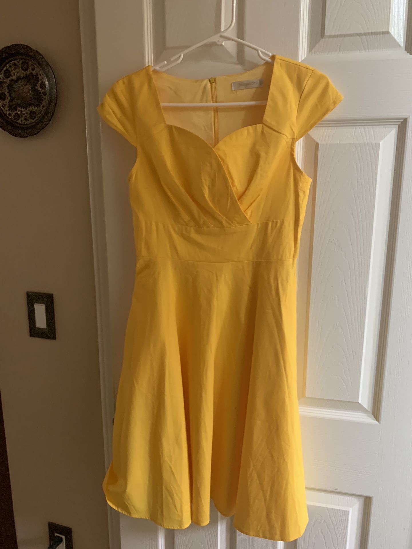 Women Yellow Dress With Pockets Size XS
