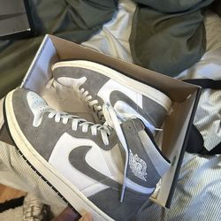 Jordan 1 washed gray
