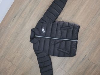 Like new Nike Kids Puffer Jacket Size 6