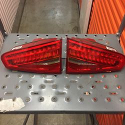 B8.5 S4/A4 TRUNK LID LIGHTS