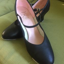 Capezio 650 adult 1.5 hill Jr. footlight top Shoes