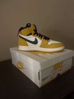 Jordan 1 Retro High OG’ Yellow Ochre’ 