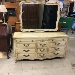 White Fine Furniture Dresser 