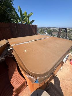 Free hot tub cover - as is