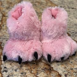 Black Bear Diner Pink Bear Slippers S 9-11c