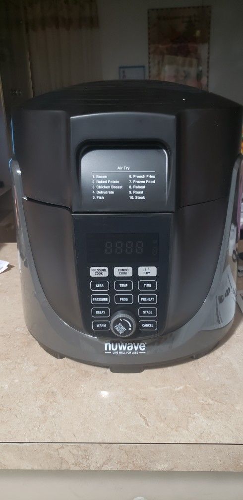 NuWave Duet Air Fryer-Pressure Cooker Combo in Gray