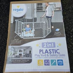 NEW IN BOX: CHILD SAFTEY GATE OR ANIMAL PEN