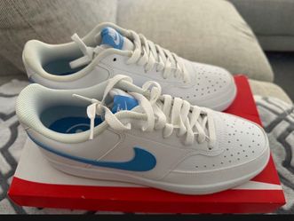 Brand New NIKE court vision $50 ,size 9 men