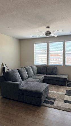 Gray Fabric Sectional Sofa with Chaise