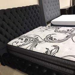 Absolutely Stunning Nice Tufted Bed