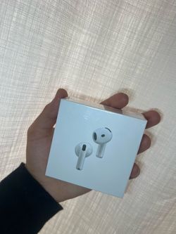 Airpods  ( Gen 4 )