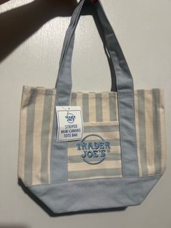 Mimi tote Trader Joe’s