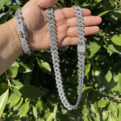 Cadena Cubana Con Zirconia (OroLaminado En Blanco