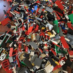 21 Lbs Of Mixed LEGO Bricks For Creative Building