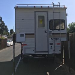 1990 Lance 8000 8.5 White