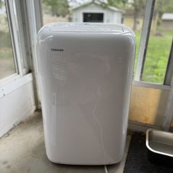 Toshiba Portable AC/dehumidifier