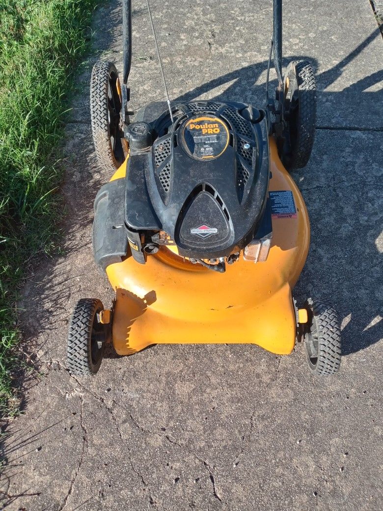 Poulon Pro Lawnmower