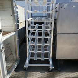 Used Win-Holt Can Rack