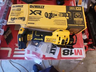 Dewalt 20v xr drywall cut