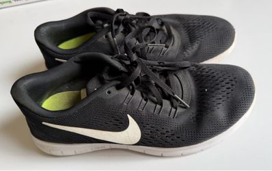 Nike Free Run Black Running Shoes Women’s Size 7 – Lightweight Everyday Sneakers