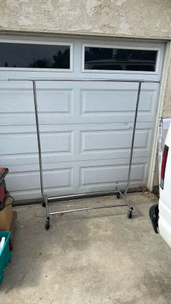 Folding clothing rack