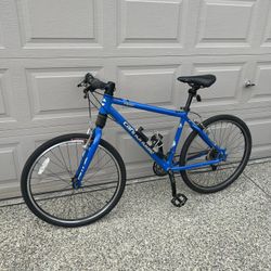 Bike cannondale 26 inch medium size