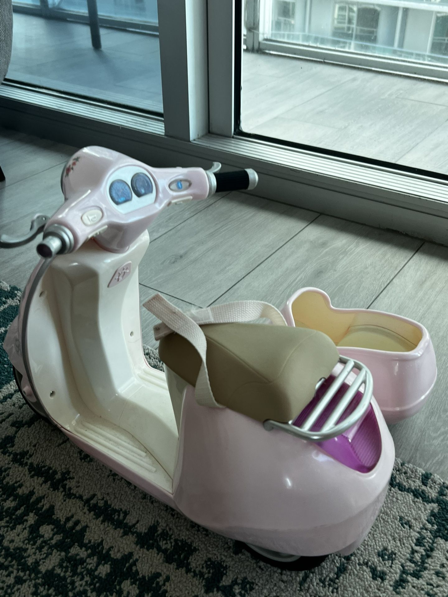 Our Generation Ride Along Scooter Vehicle Accessory Set for 18" Dolls