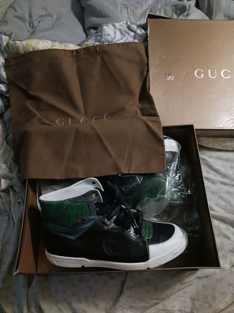 Gucci Snake Skin Sneakers for Sale in Baltimore, MD - OfferUp