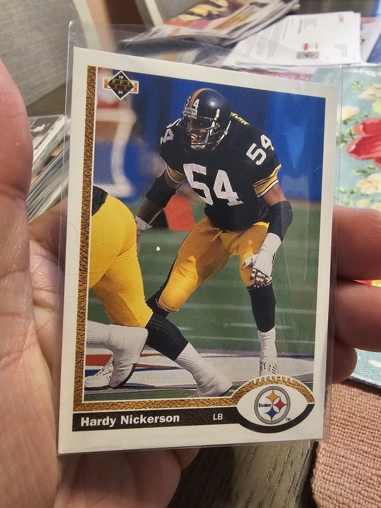 Pittsburgh Steelers Hardy Nickerson Sr. Error Variation '91 Upper Deck Diamond Shape Hologram Back Football Card '89 Pro Set Football Card