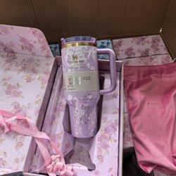 Stanley Love Shack Fancy Purple Floral Gift Box 40oz 