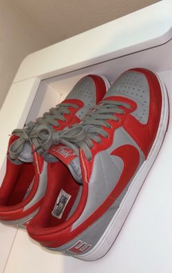 Low Dunks (men’s 8.5)
