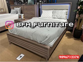 4pcs Queen size bedroom set with orthopedic mattress included