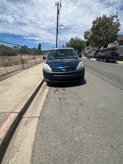 2004 Toyota Sienna