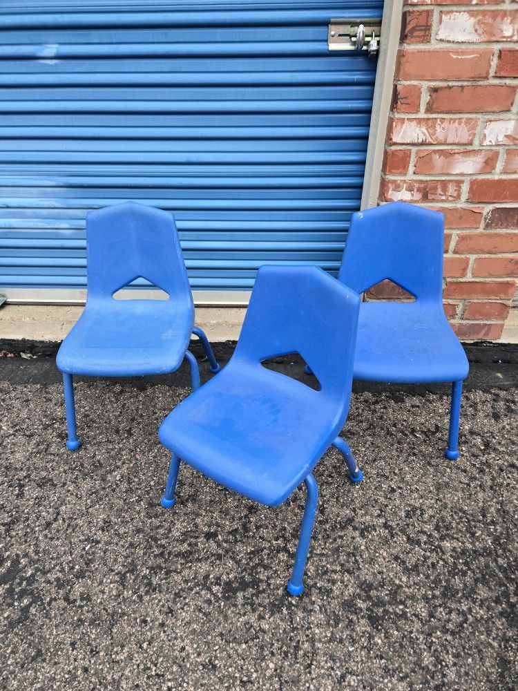 3 toddler chairs great condition 