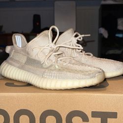 Yeezy 350 Bone