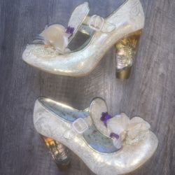 Irregular Choice Fancy & funky metallic Gold Womens Heels Shoes 41 very rare!!!the heel is clear 10.5 us